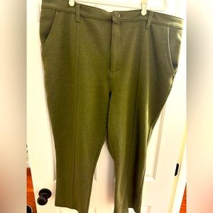 Lee Winter Knit Pants, Size 22 Color Khaki/ Green-Olive